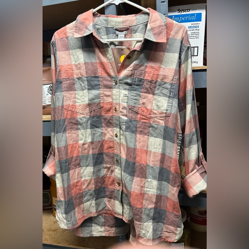 Womans carhartt flannel